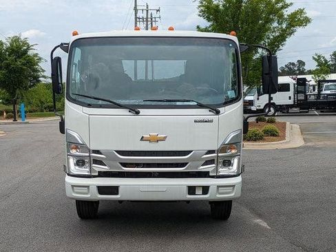 New 2025 Chevrolet Low Cab Forward image 3