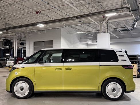 New 2025 Volkswagen ID. Buzz 1st Edition image 46