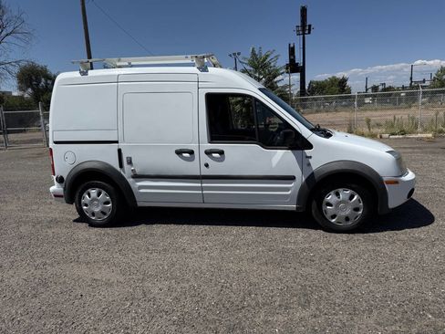 Used 2013 Ford Transit Connect XLT image 6