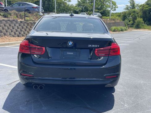 Used 2017 BMW 330i Sedan RWD image 5