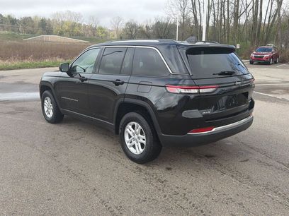 Used 2023 Jeep Grand Cherokee Laredo w/ Luxury Tech Group I