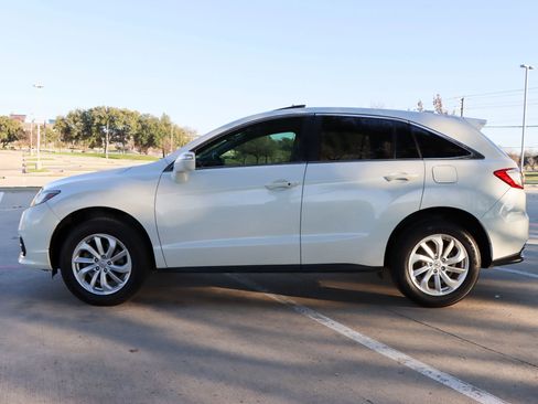 Used 2017 Acura RDX Sport Utility 4D image 4