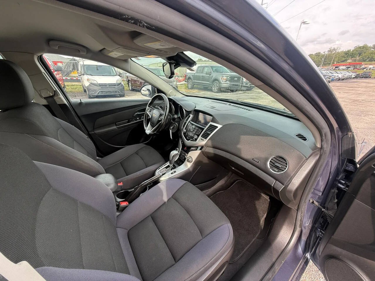 Used 2014 Chevrolet Cruze LT FWD image 26