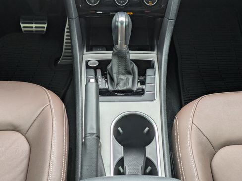 Used 2020 Volkswagen Passat 2.0T SEL image 18