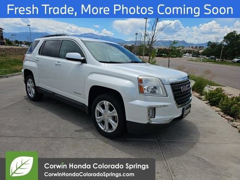 Used 2017 GMC Terrain SLE w/ Driver Alert Package I FWD image 1