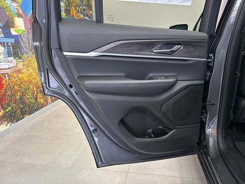 New 2025 Jeep Grand Cherokee Limited AWD/4WD image 35