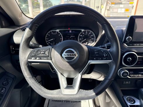 Used 2020 Nissan Sentra SV FWD image 14