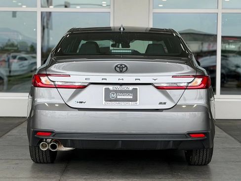 Used 2026 Toyota Camry SE FWD image 10