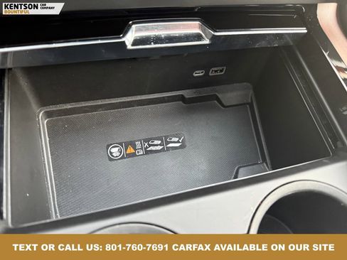 Used 2025 GMC Yukon Denali image 28