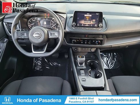 Used 2024 Nissan Rogue S FWD image 10