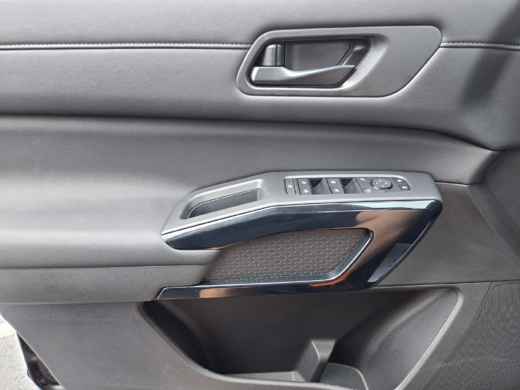 New 2026 Nissan Pathfinder SV FWD image 13