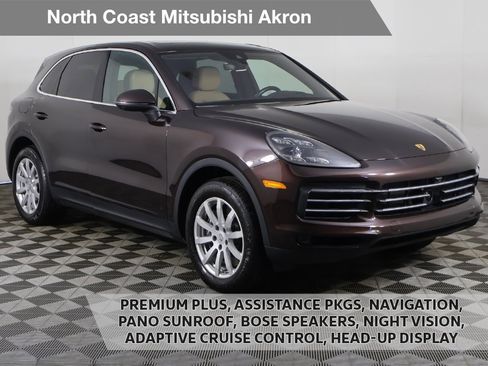 Used 2022 Porsche Cayenne image 1