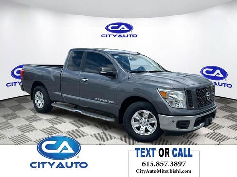 Used 2019 Nissan Titan SV w/ SV Convenience Package RWD image 1
