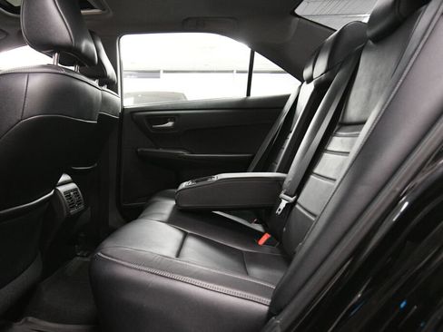 Used 2015 Toyota Camry XLE FWD image 23