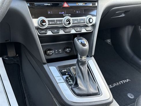 Used 2020 Hyundai Elantra SEL w/ Cargo Package (C1) image 23