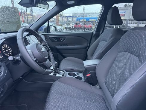 Used 2025 Subaru Forester Premium image 15