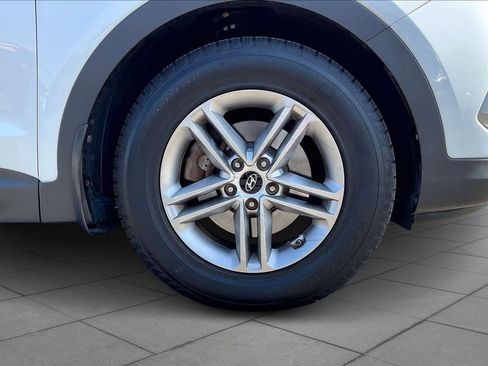 Used 2018 Hyundai Santa Fe Sport image 10