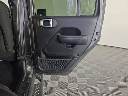 Used 2019 Jeep Wrangler Unlimited Sport AWD/4WD image 29