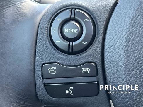 Used 2015 Lexus CT 200h FWD image 17
