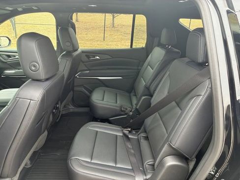 New 2026 Chevrolet Traverse LT w/ Sun and Wheel Package image 17