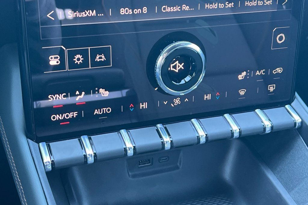 New 2026 GMC Terrain AT4 w/ Technology Package II AWD/4WD image 18