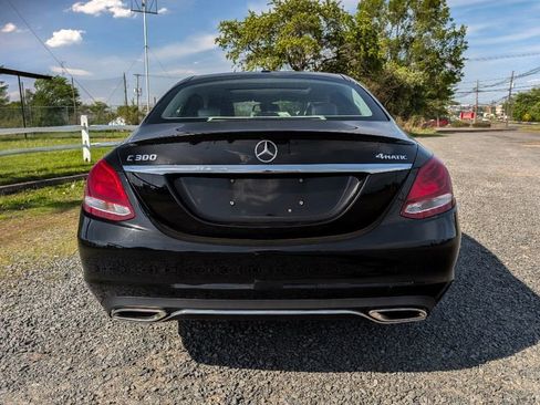 Used 2018 Mercedes-Benz C 300 4MATIC Sedan image 6