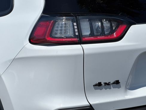 Used 2023 Jeep Cherokee Altitude Lux AWD/4WD image 31
