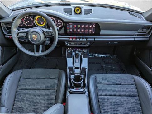 Used 2024 Porsche 911 Carrera image 17