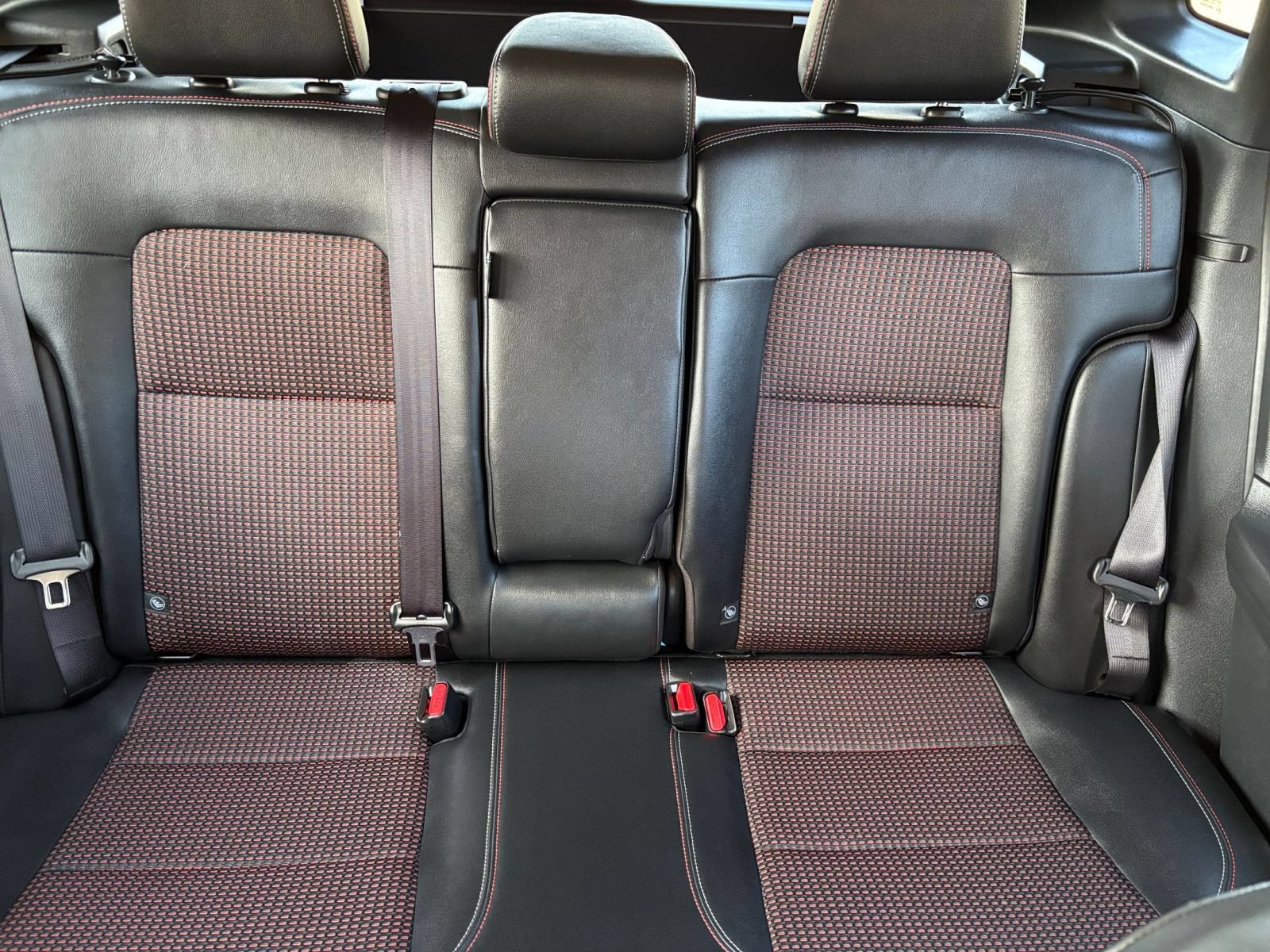 Used 2026 Nissan Kicks SR FWD image 36