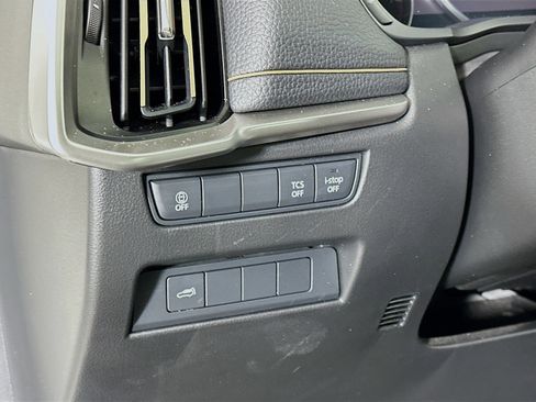 Used 2024 MAZDA CX-90 3.3 Turbo w/ Preferred Plus image 17