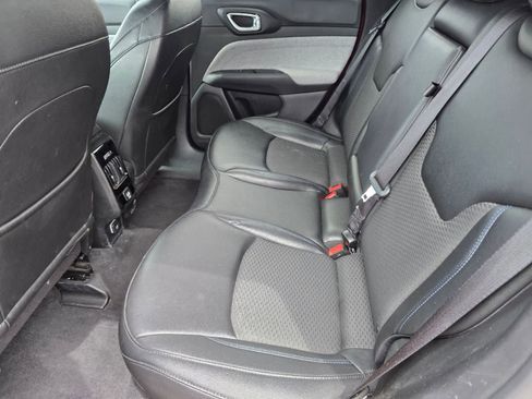 Used 2024 Jeep Compass Latitude AWD/4WD image 14