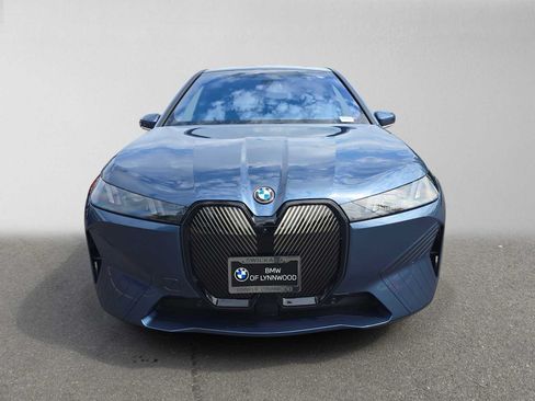 Used 2026 BMW iX xDrive60 w/ Executive Package AWD/4WD image 8