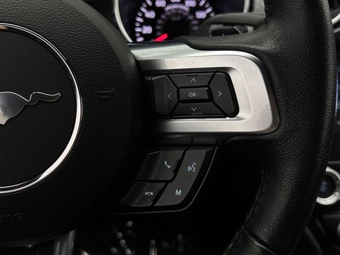 Used 2020 Ford Mustang Coupe RWD image 18