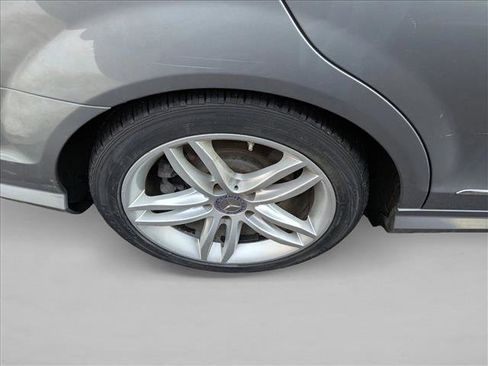 Used 2012 Mercedes-Benz C 300 Sport image 8