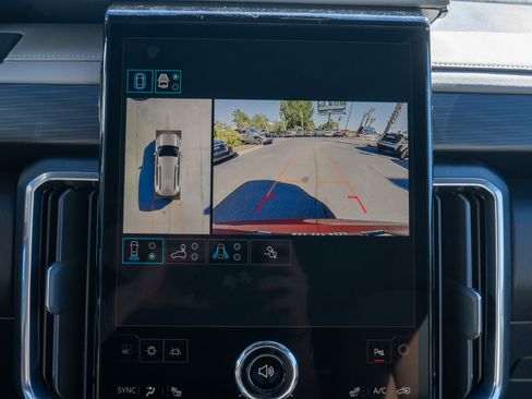 New 2026 GMC Acadia Elevation image 17