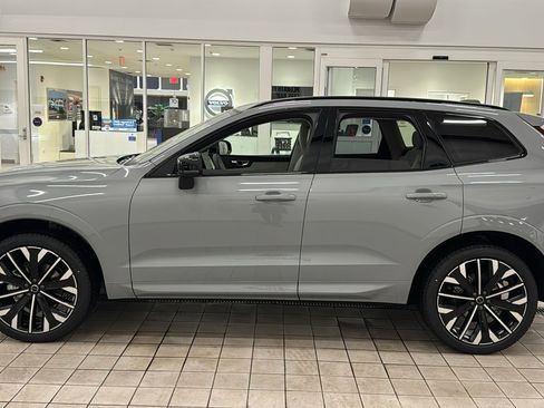 New 2026 Volvo XC60 B5 Ultra w/ Protection Package Premier AWD/4WD image 8