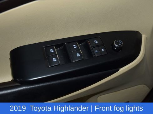 Used 2019 Toyota Highlander Limited AWD/4WD image 23
