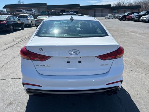 Used 2018 Hyundai Elantra Sport image 7