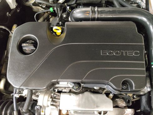 Used 2022 Chevrolet Malibu LS FWD image 30