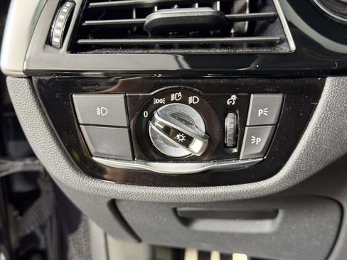 Used 2019 BMW 540i xDrive w/ M Sport Package AWD/4WD image 19