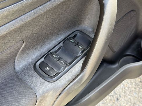 Used 2016 Ford Fiesta SE FWD image 18