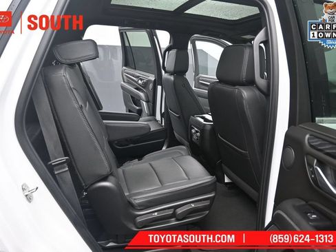 Used 2024 GMC Yukon Denali AWD/4WD image 38