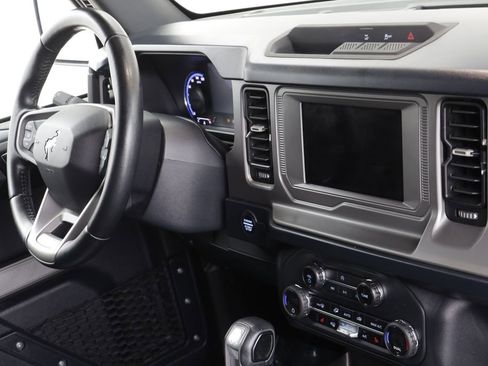 Used 2023 Ford Bronco Outer Banks AWD/4WD image 21
