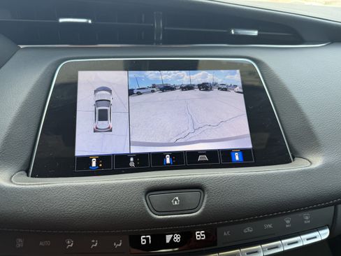 Certified 2023 Cadillac XT4 Premium Luxury w/ Enhanced Visibility Package image 22