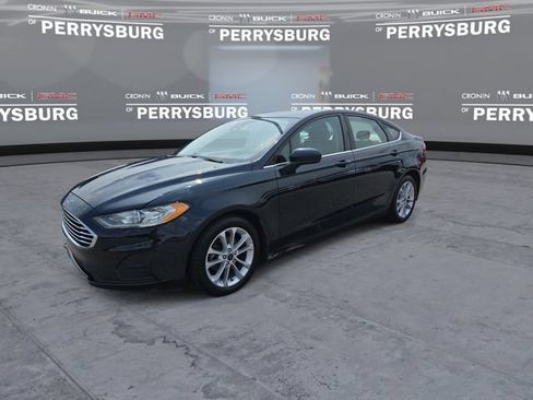 Used 2020 Ford Fusion SE FWD image 4
