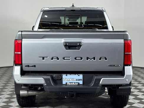 New 2025 Toyota Tacoma TRD Off-Road image 5