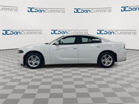 Used 2022 Dodge Charger SXT image 5