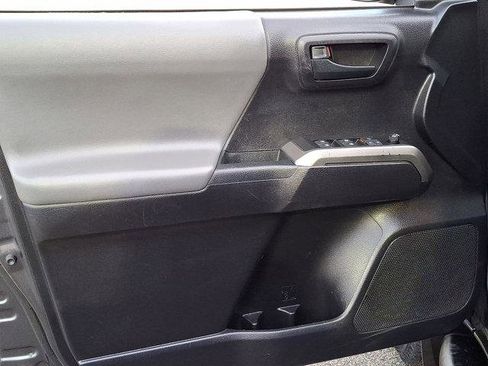 Certified 2020 Toyota Tacoma SR5 image 12