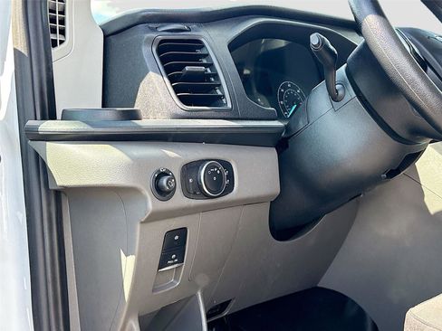 Used 2024 Ford Transit 350 XLT image 10