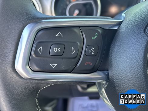 Used 2023 Jeep Wrangler Sahara image 25